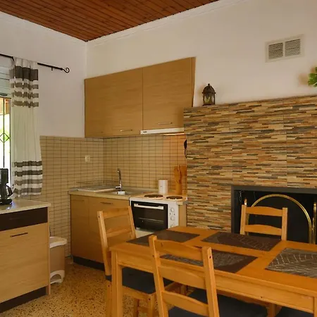 Ideal Family House With Big Yard In Ialysos, Rhodes Apartament