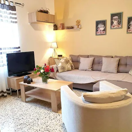 Apartament Ideal Family House With Big Yard In Ialysos, Rhodes